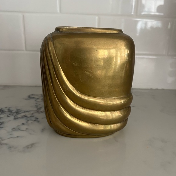 Vintage 1980 Dolbi Cashier Heavy Art Deco Brass Floral Container Vase - Picture 2 of 8